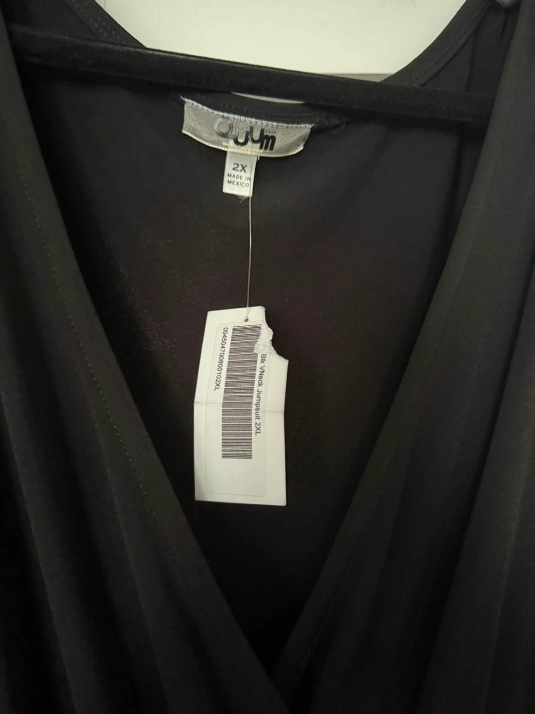 Black V-Neck Jumpsuit – Hemmed for 5’0” – Size 2X – NWT - photo 3