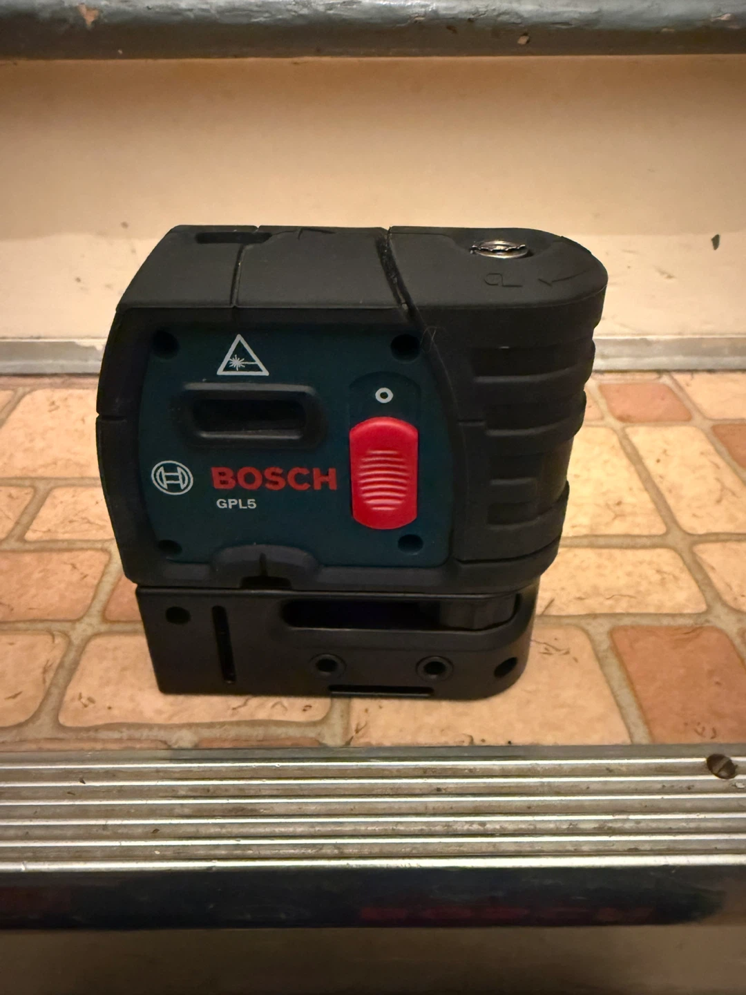Bosch GPL5 5-Point Alignment Laser Level - photo 3