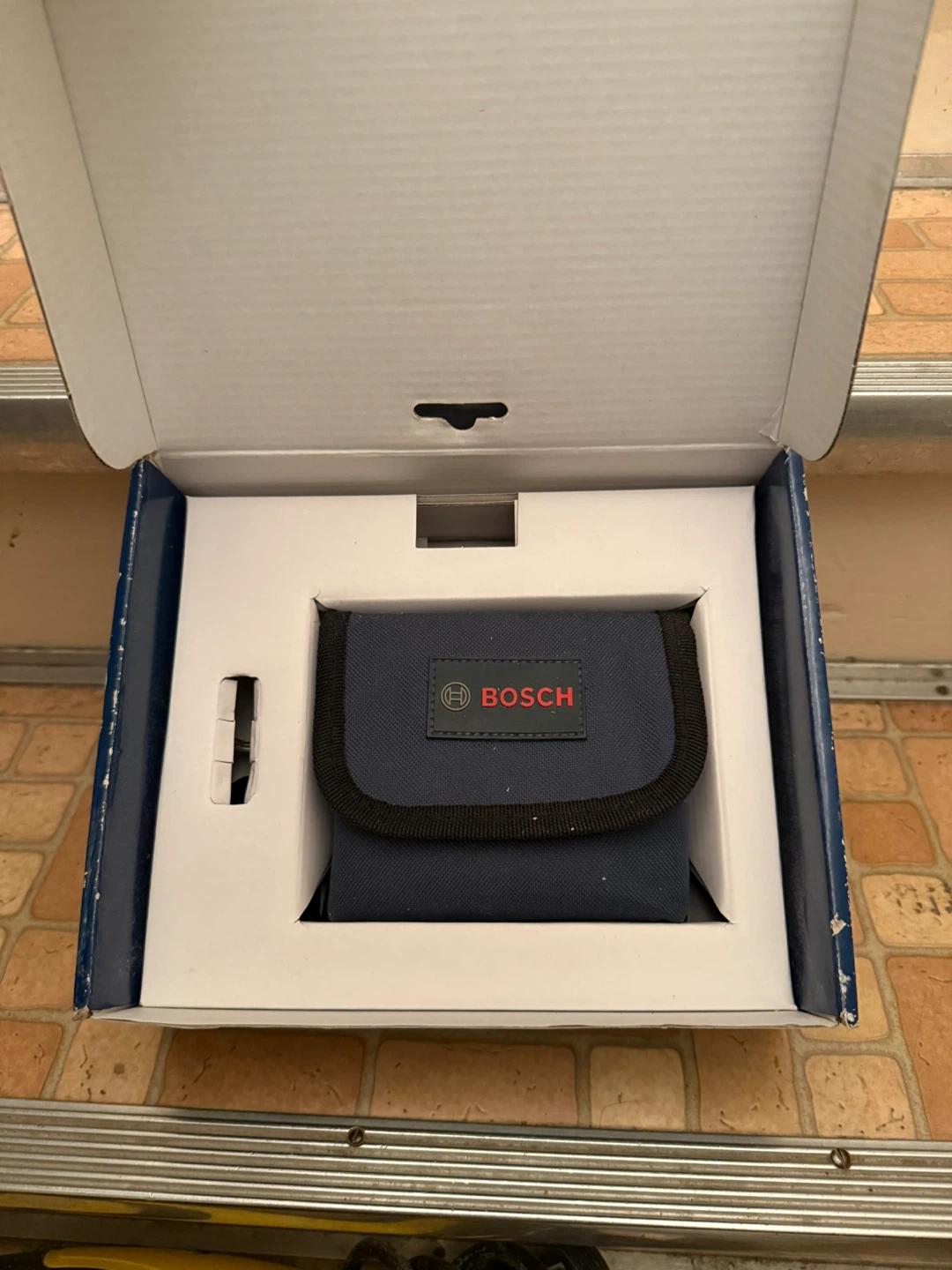 Bosch GPL5 5-Point Alignment Laser Level - photo 4