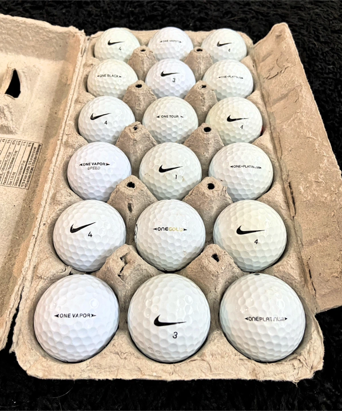 18 Nike One Golf Balls