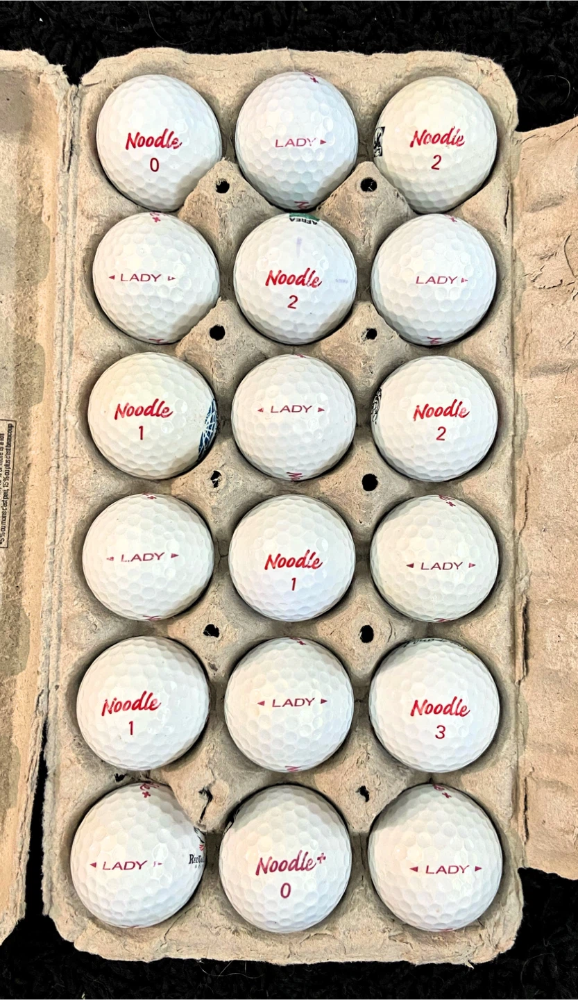 18 Taylormade Noodle Lady / Ladies Golf Balls - photo 2