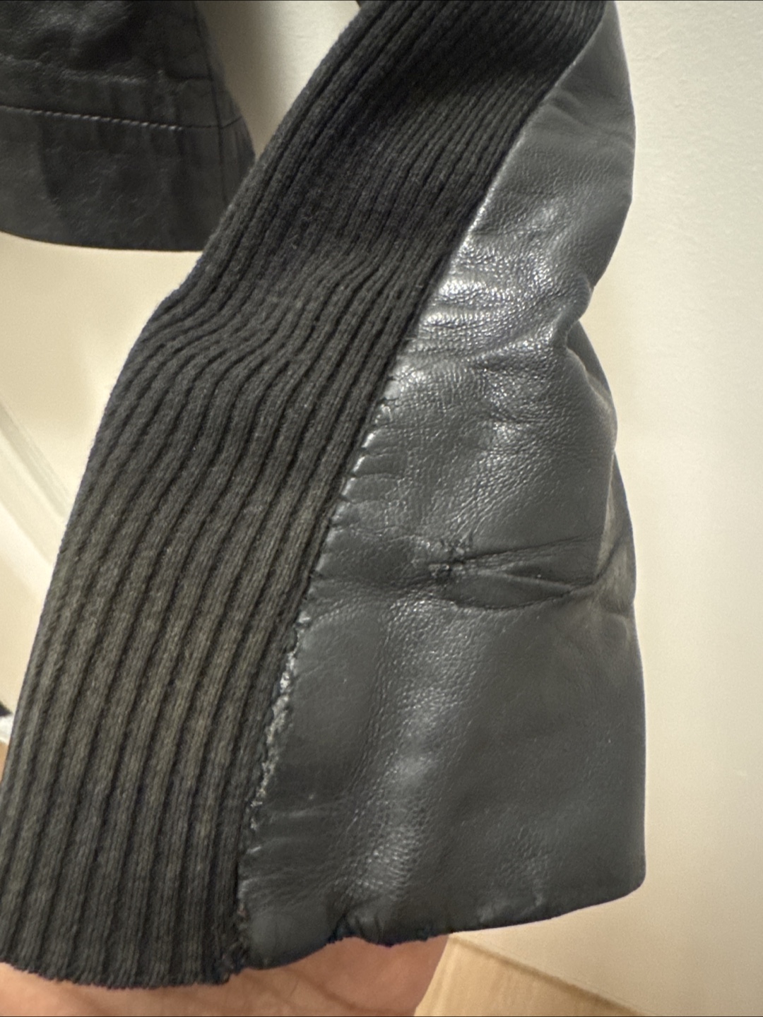 Danier Black Leather Jacket - photo 3