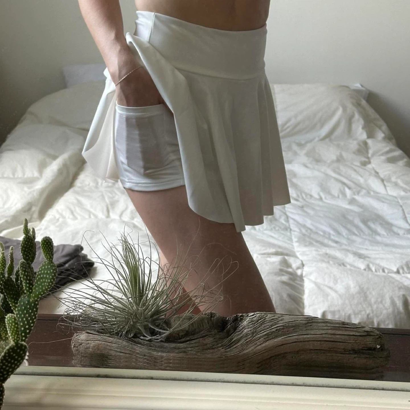 White golf skirt with built-in shorts - photo 5
