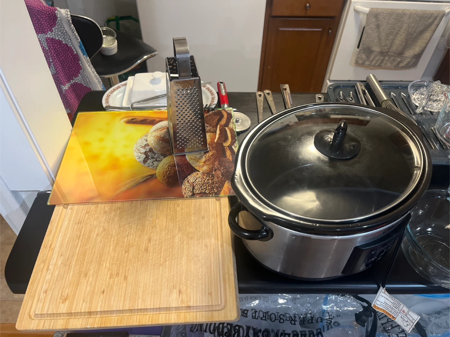 Kitchenware Bundle - Pots, Pans, Utensils, and More! - photo 2