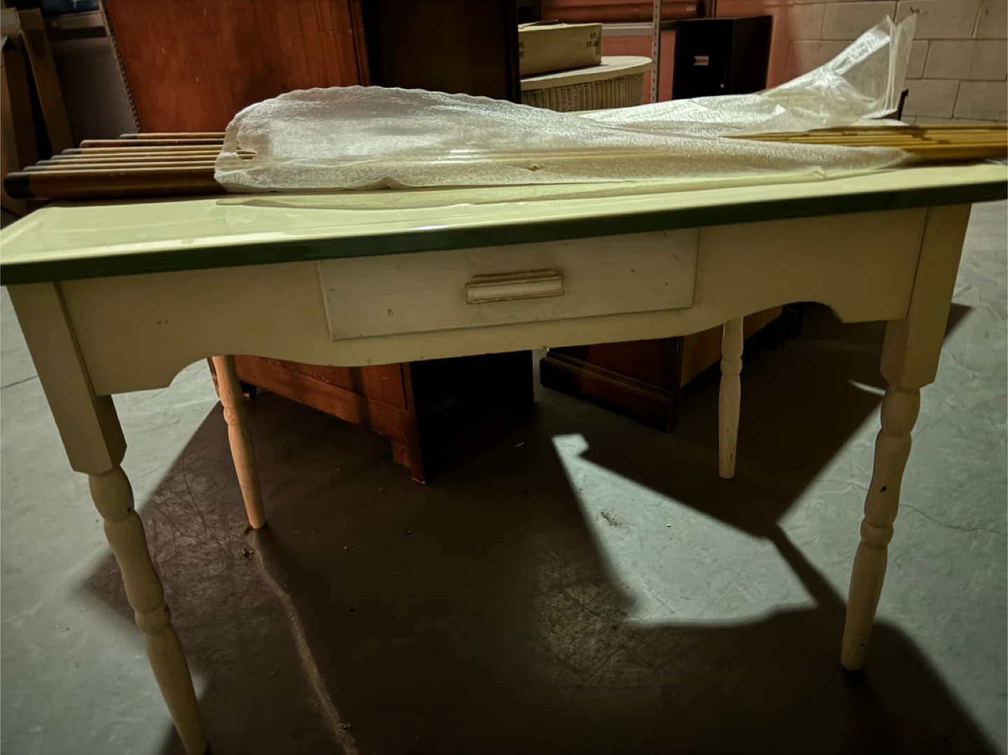 Vintage Style Desk with Drawer - photo 4