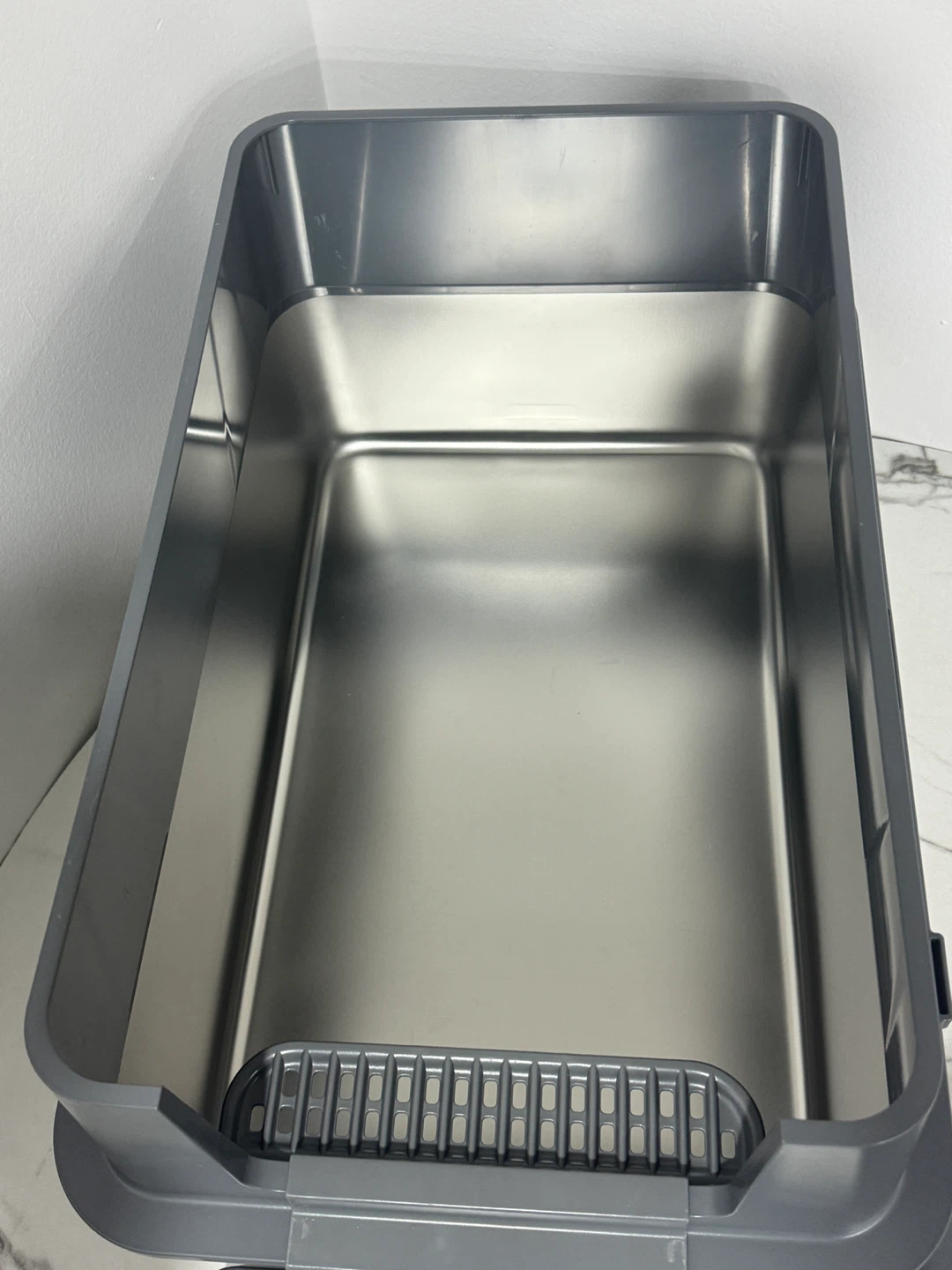 Enclosed Stainless Steel Cat Litter Box - photo 3
