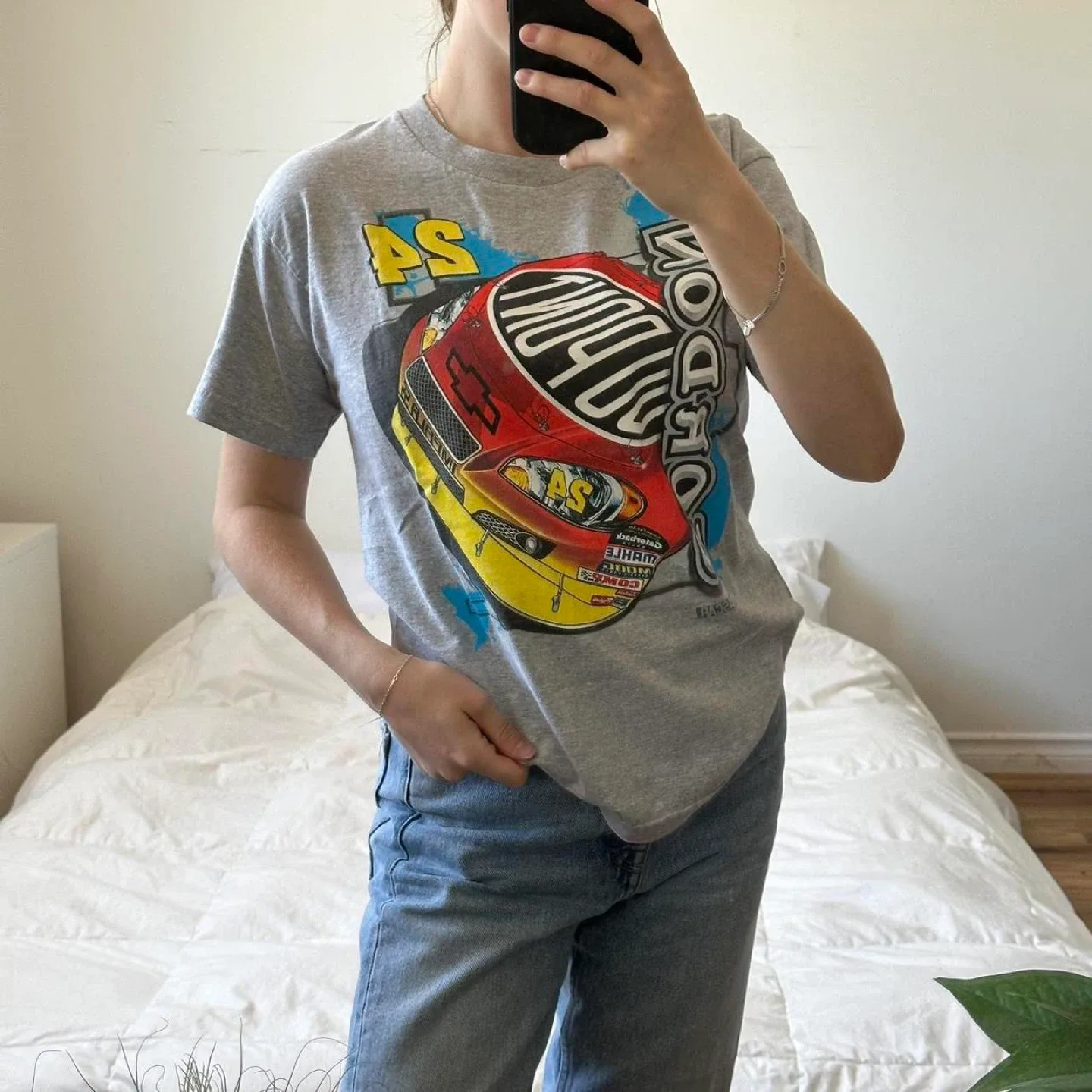 Y2k grey vintage NASCAR racing tee image indicator(3)