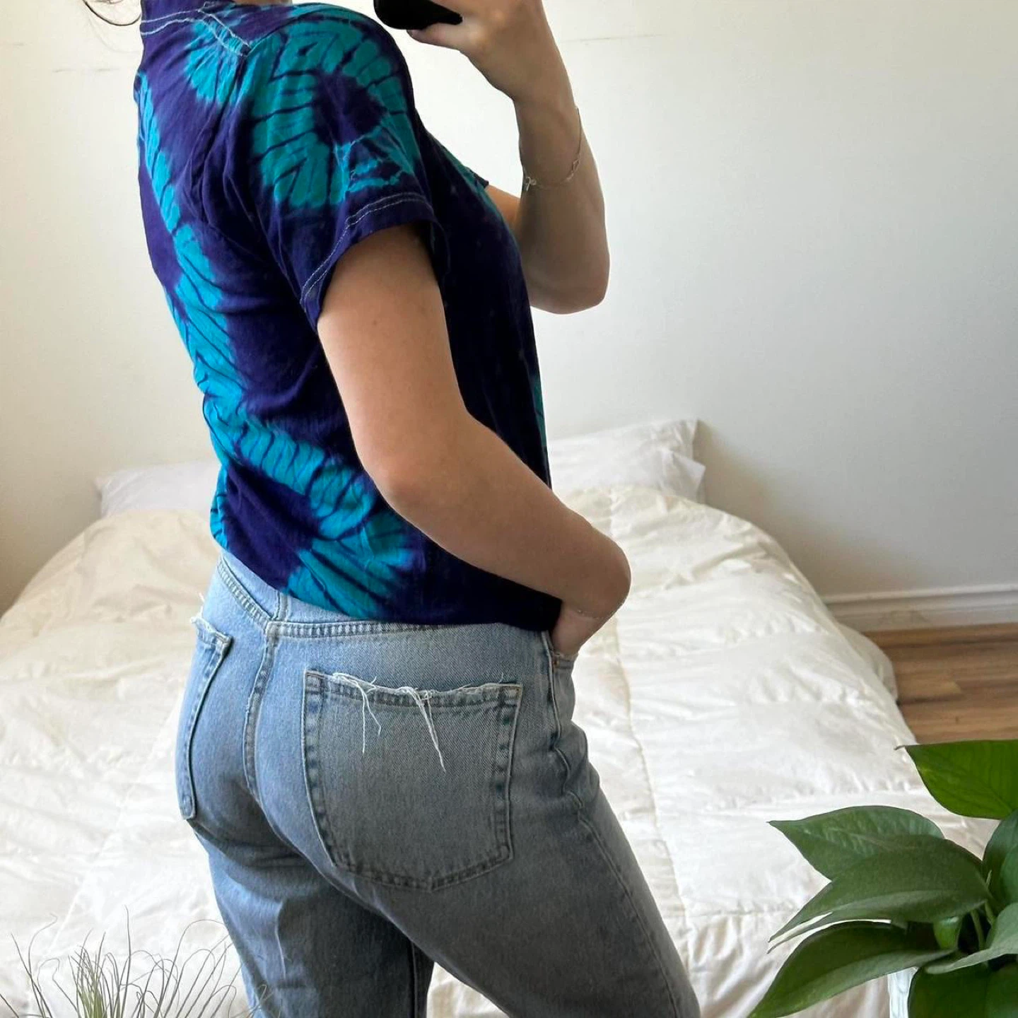 Blue and purple figure eight tie-dye tee - photo 4