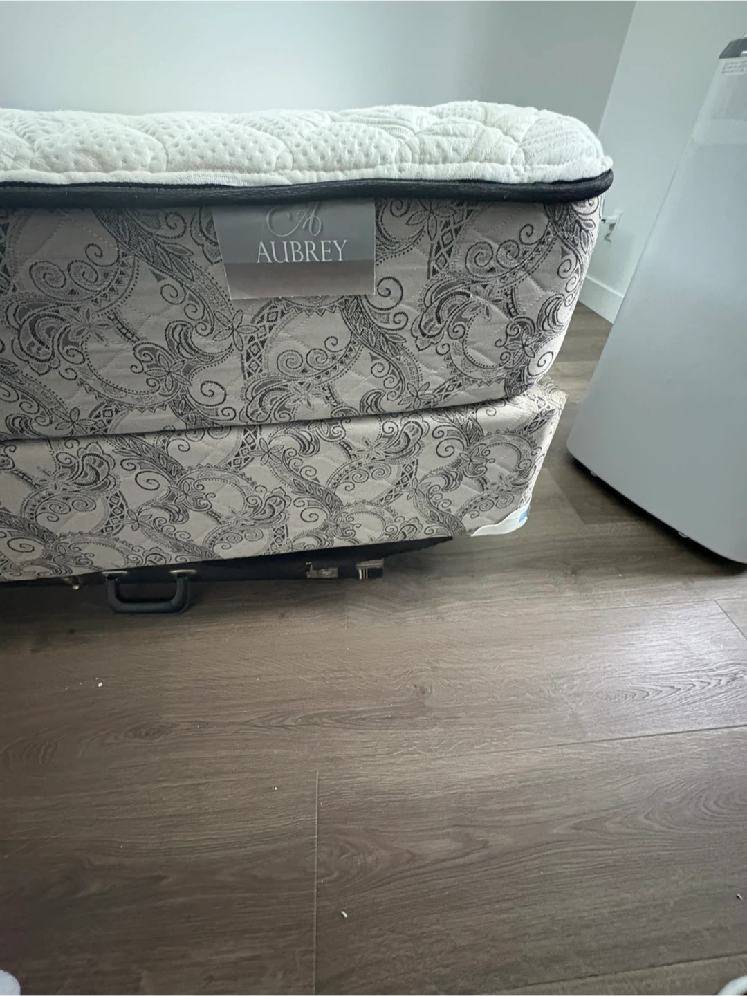 Aubrey Mattress + Base - photo 2