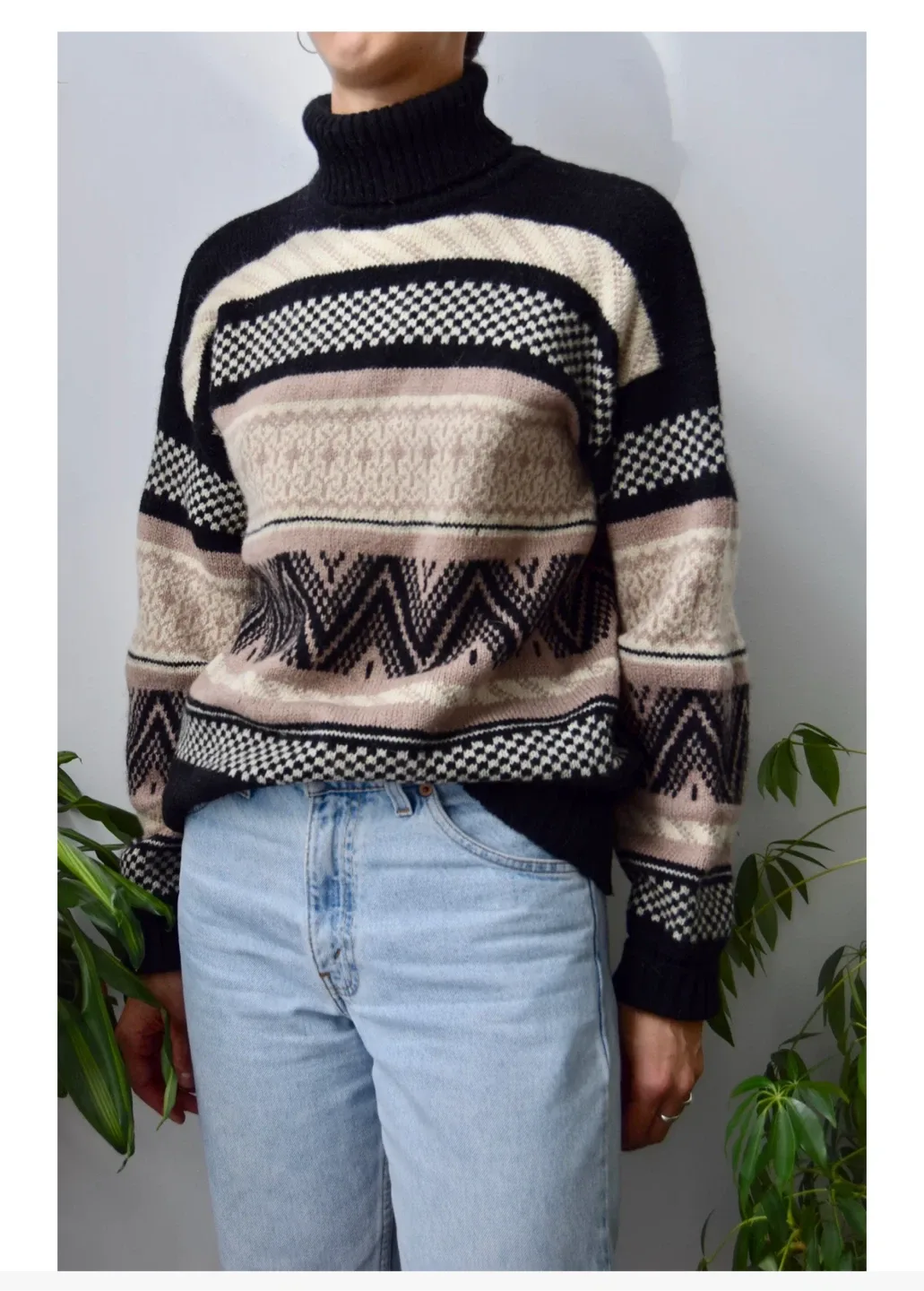 Yves Saint Laurent Vintage Sweater - Size XL image indicator(2)