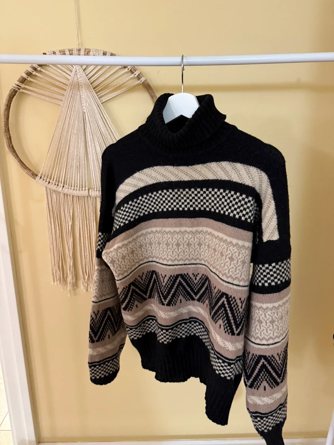 Yves Saint Laurent Vintage Sweater - Size XL image indicator(3)