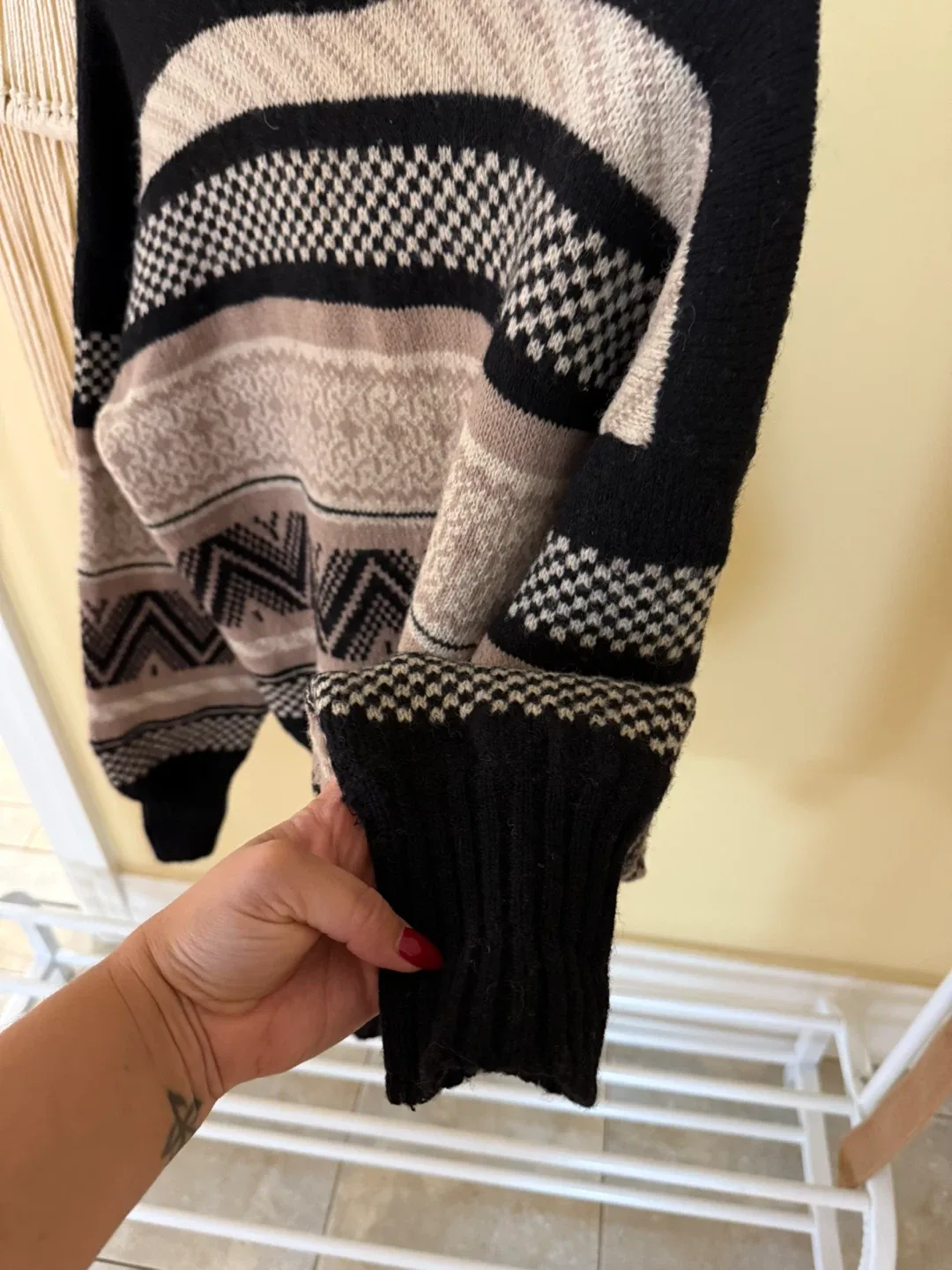 Yves Saint Laurent Vintage Sweater - Size XL image indicator(8)