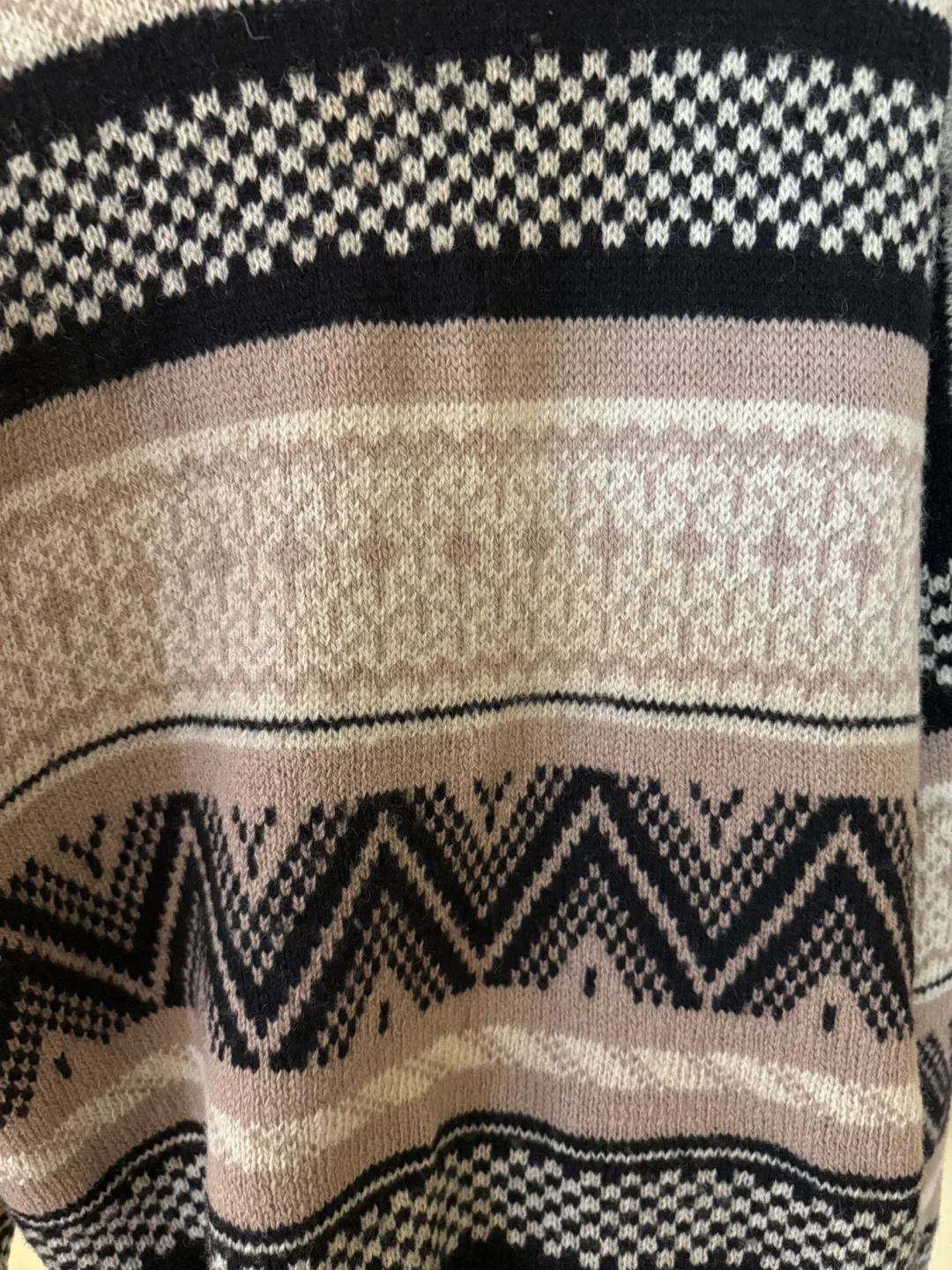 Yves Saint Laurent Vintage Sweater - Size XL image indicator(7)