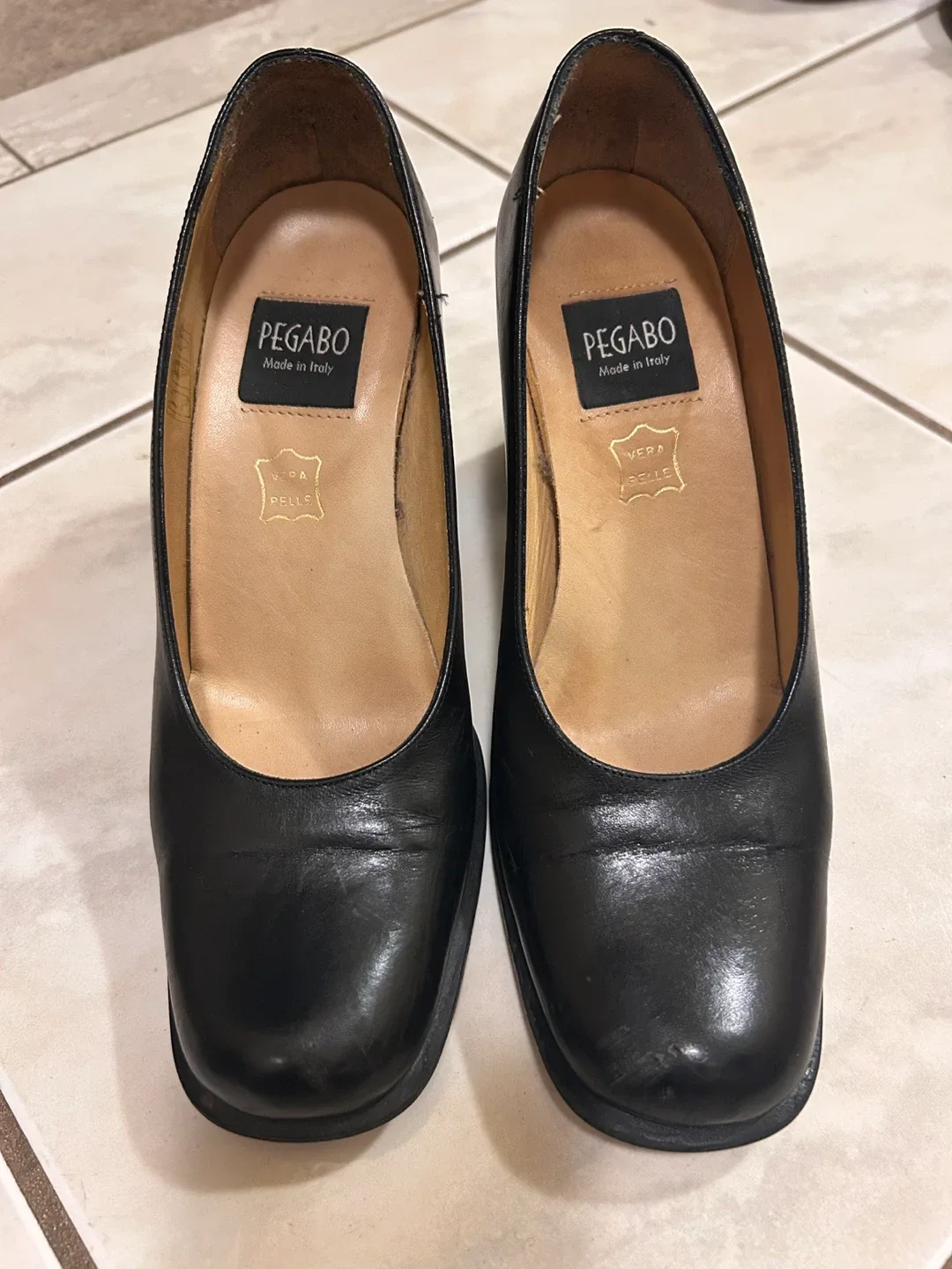 Pegabo Black Leather Heels Size 6 image indicator(3)
