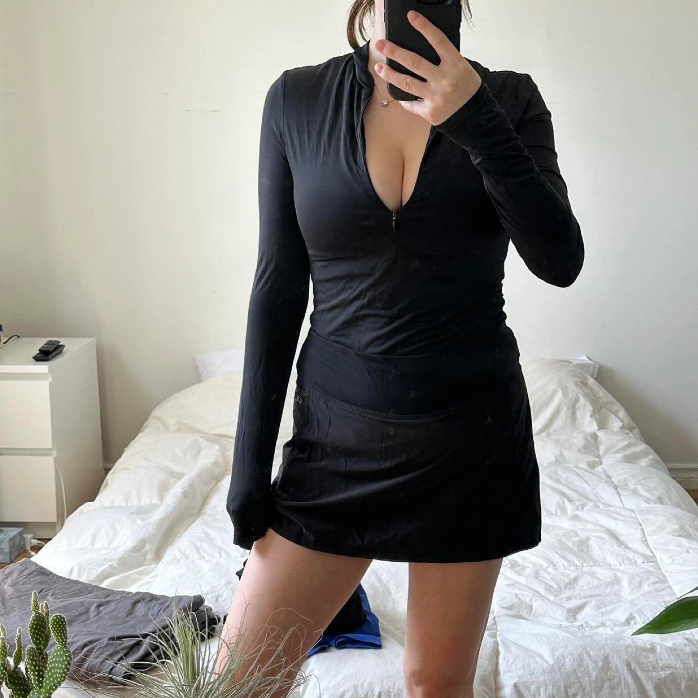 Black long sleeve athletic zip-up - photo 2