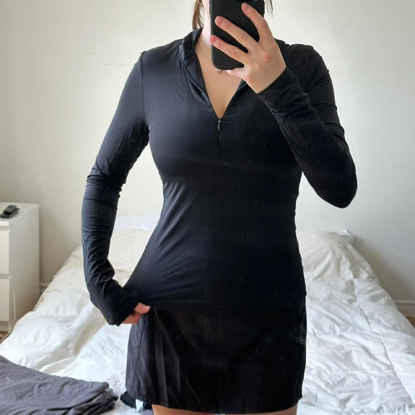 Black long sleeve athletic zip-up image indicator(8)