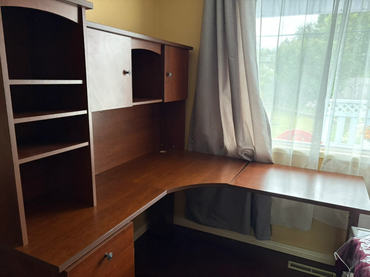 L Shaped desk