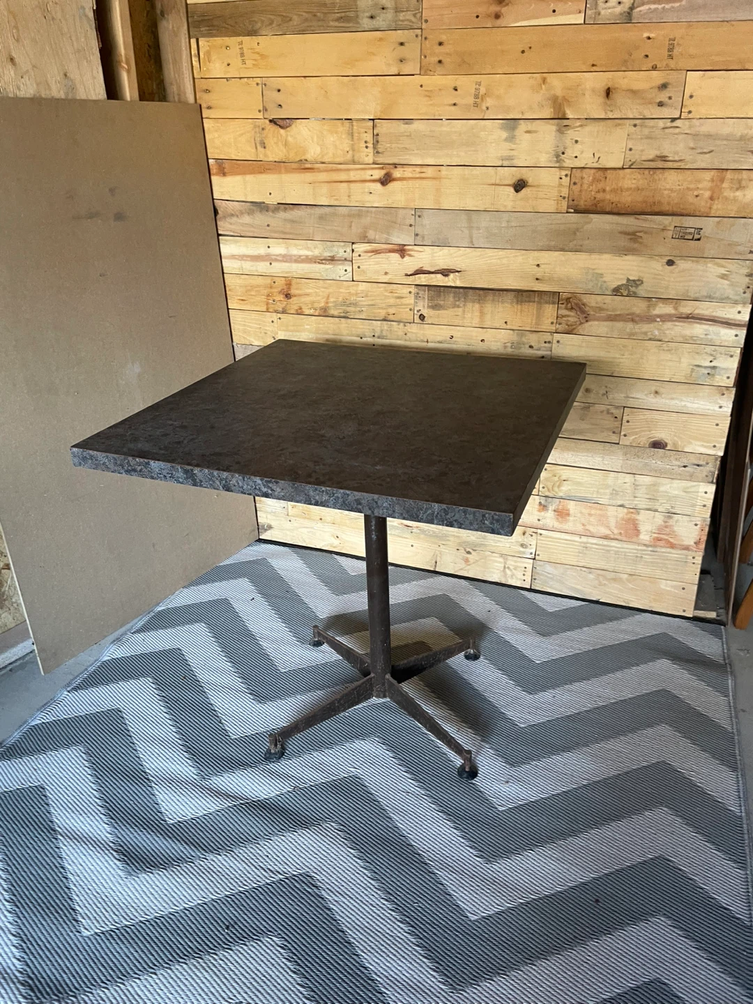 Square Table - Grey/Black - photo 3