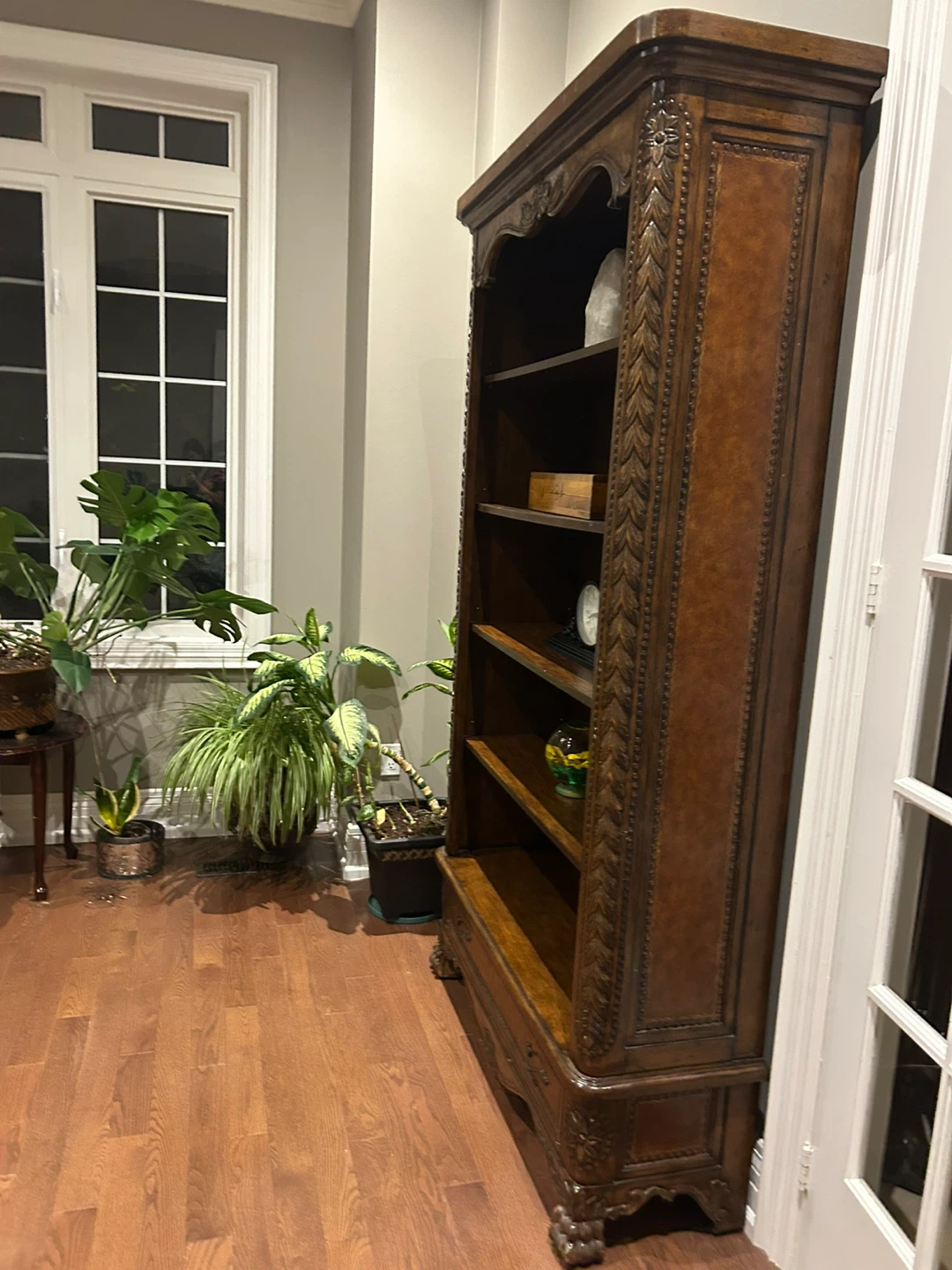 Vintage Carved Wooden Bookshelf Very Elegant - photo 3