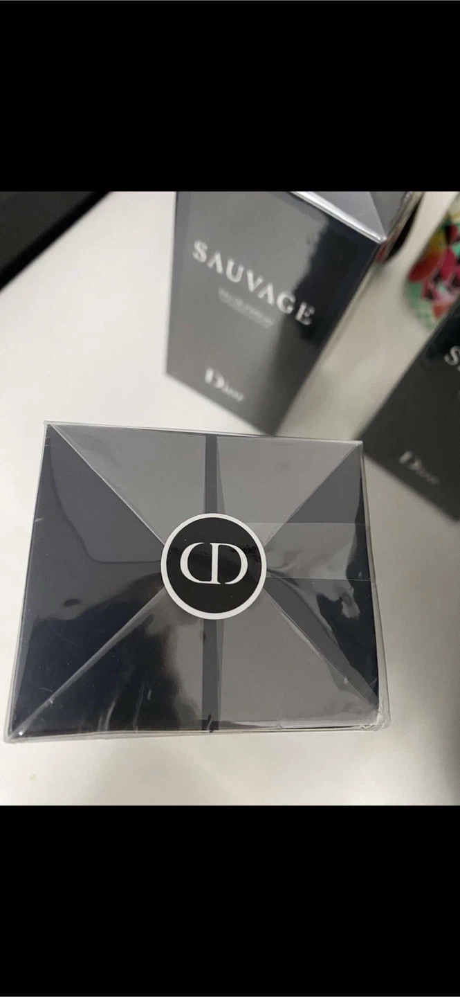 Dior Sauvage Eau de Parfum 100ml - Unopened - photo 2