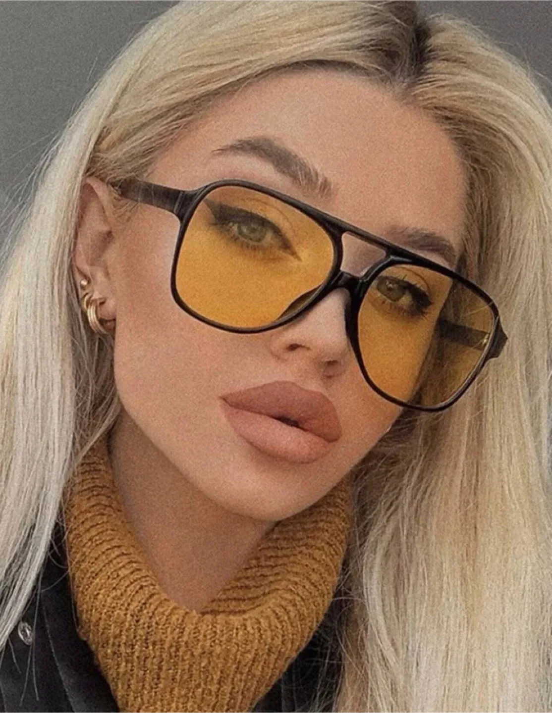 Yellow Aviator Sunglasses thumbnail
