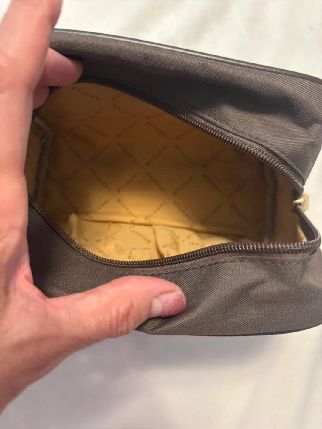 Bulgari Brown Cosmetic Pouch Set image indicator(3)