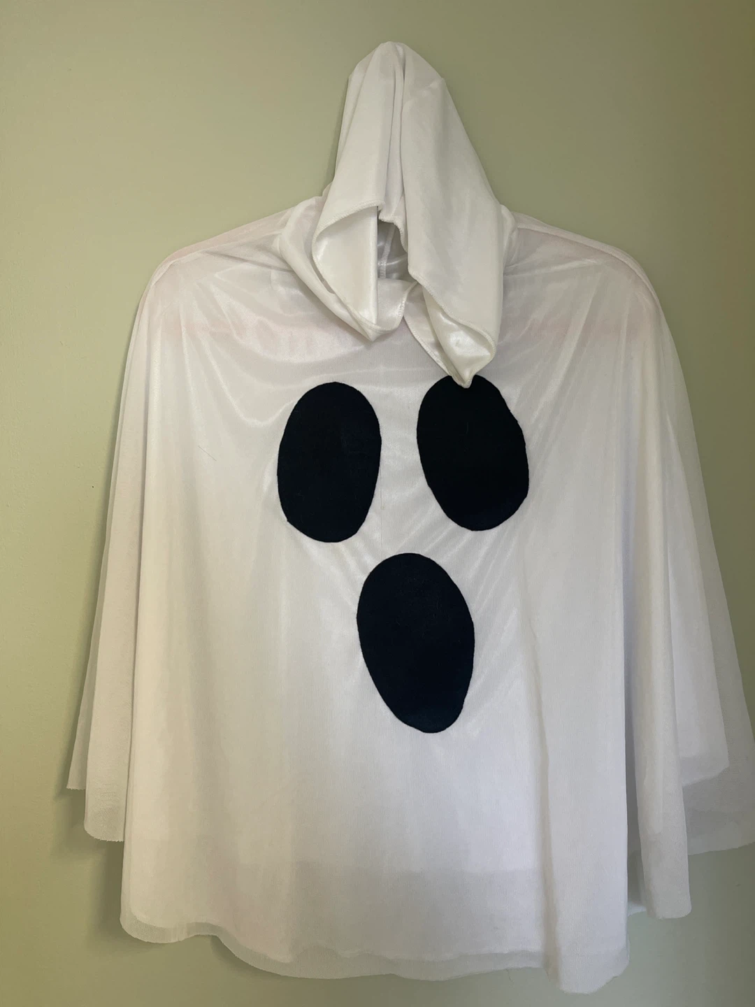Ghost Costume - Kids Size / Small in teens