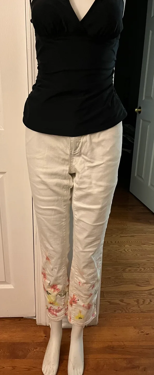 Tru Luxe Jeans - Floral Design image indicator(4)