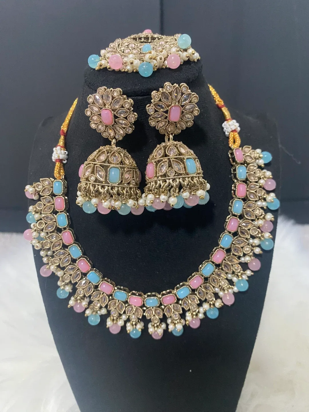 Indian/Pakistani Jewellery Set - Necklace, Earrings, Tikka thumbnail