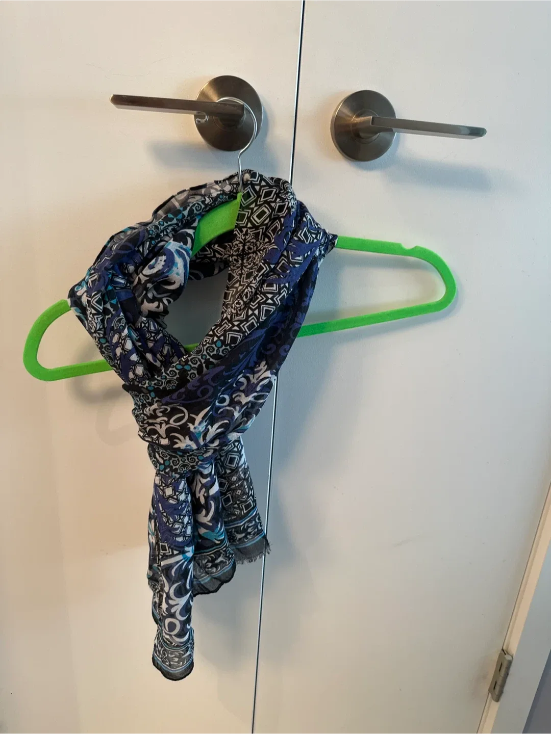 🥕 Blue Patterned Scarf thumbnail