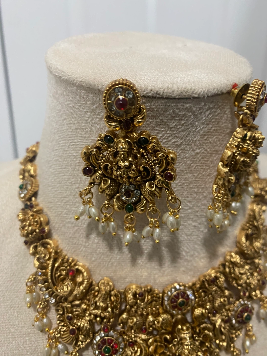 Gold Indian Jewelry Set - photo 2