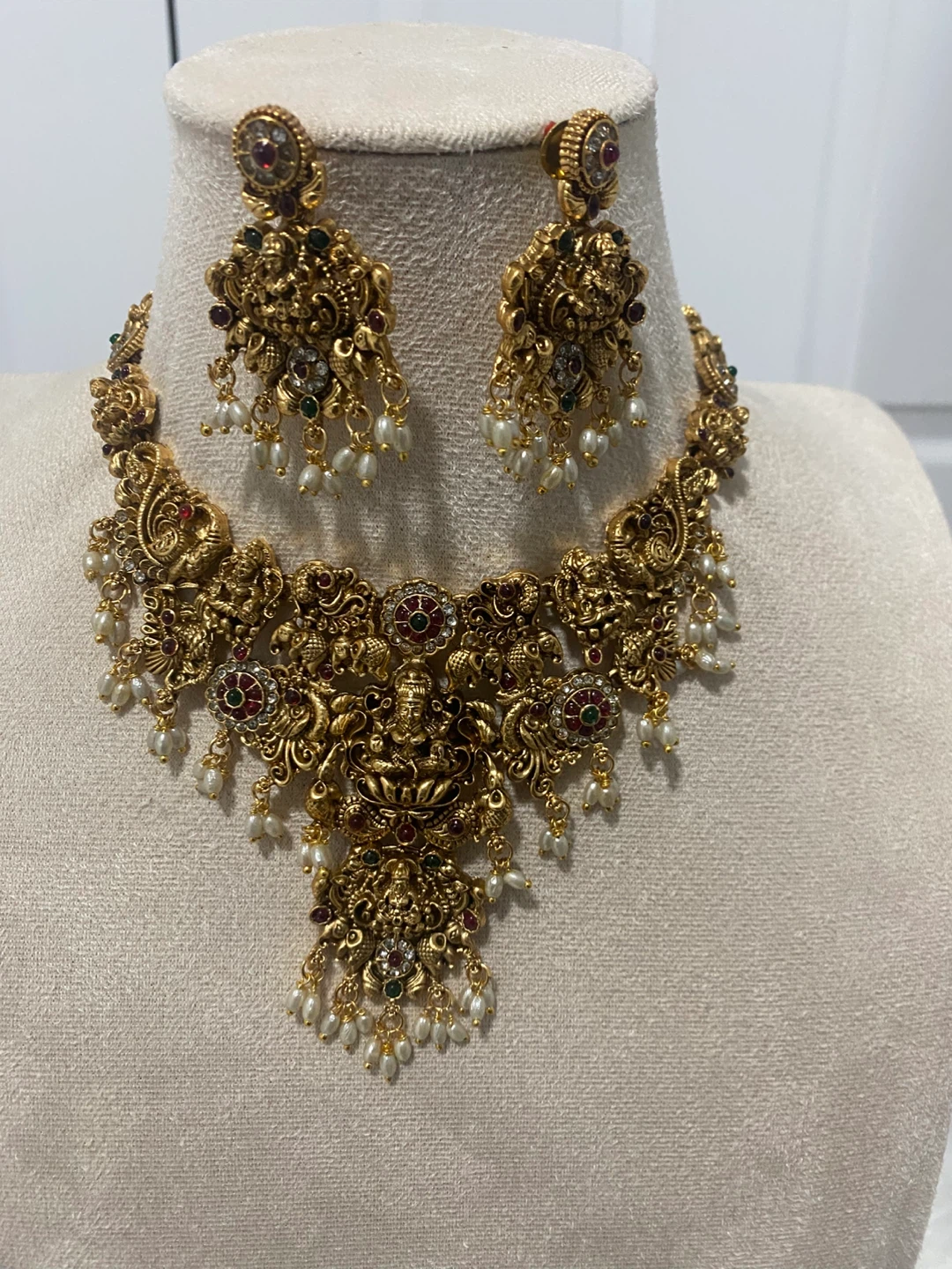 Gold Indian Jewelry Set - photo 5