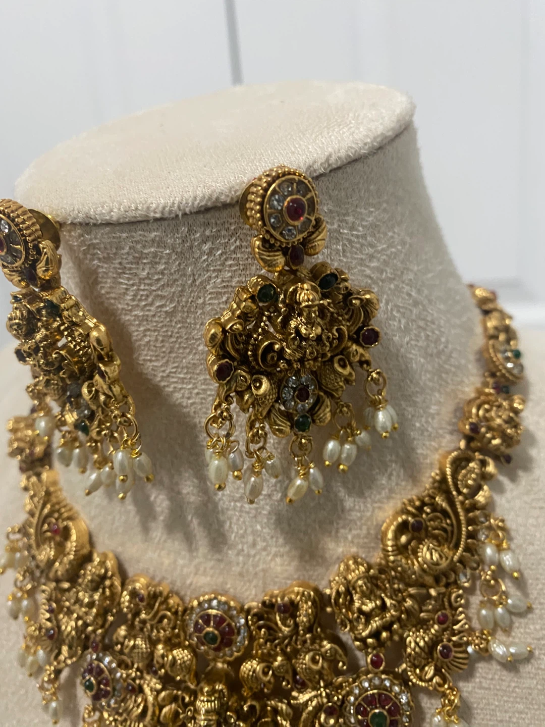 Gold Indian Jewelry Set - photo 3