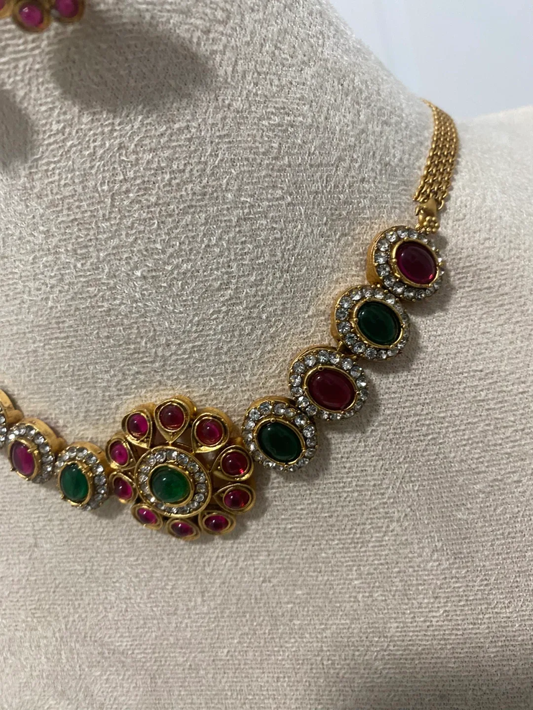 Gold Tone Necklace and Earrings Set thumbnail