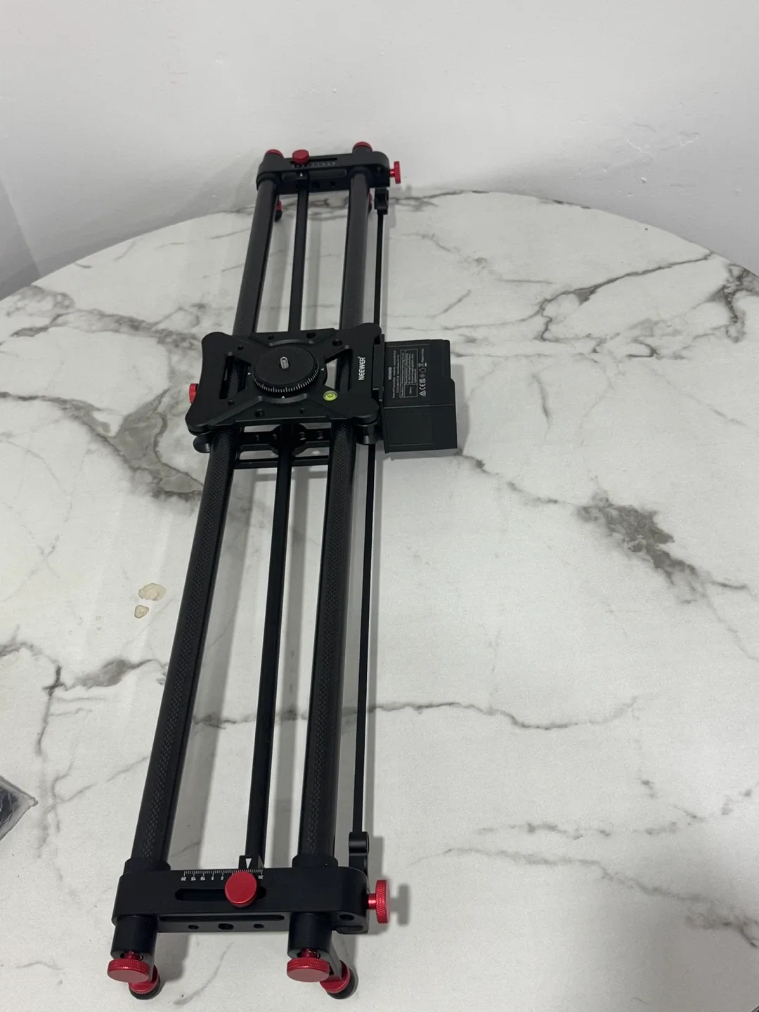 NEEWER 80cm Motorized Camera Slider image indicator(3)