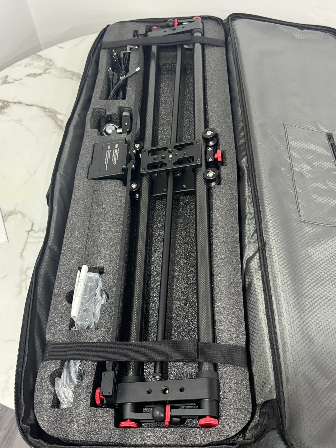 NEEWER 80cm Motorized Camera Slider image indicator(4)