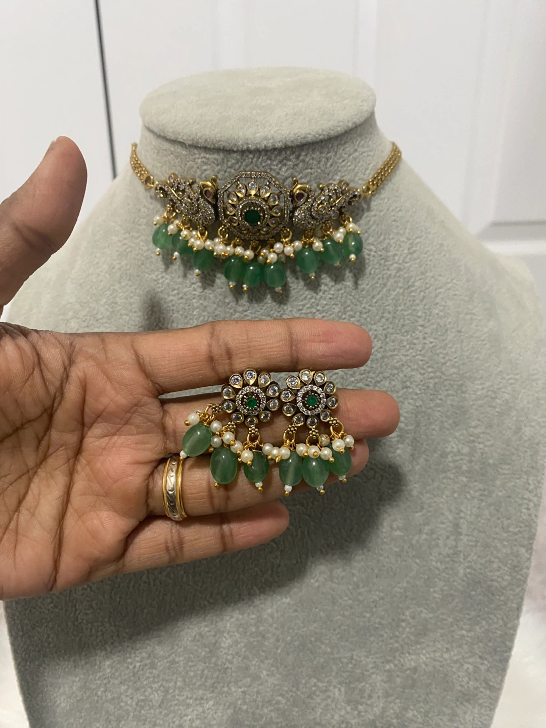 Necklace & Earrings Set - Green Jade & Gold