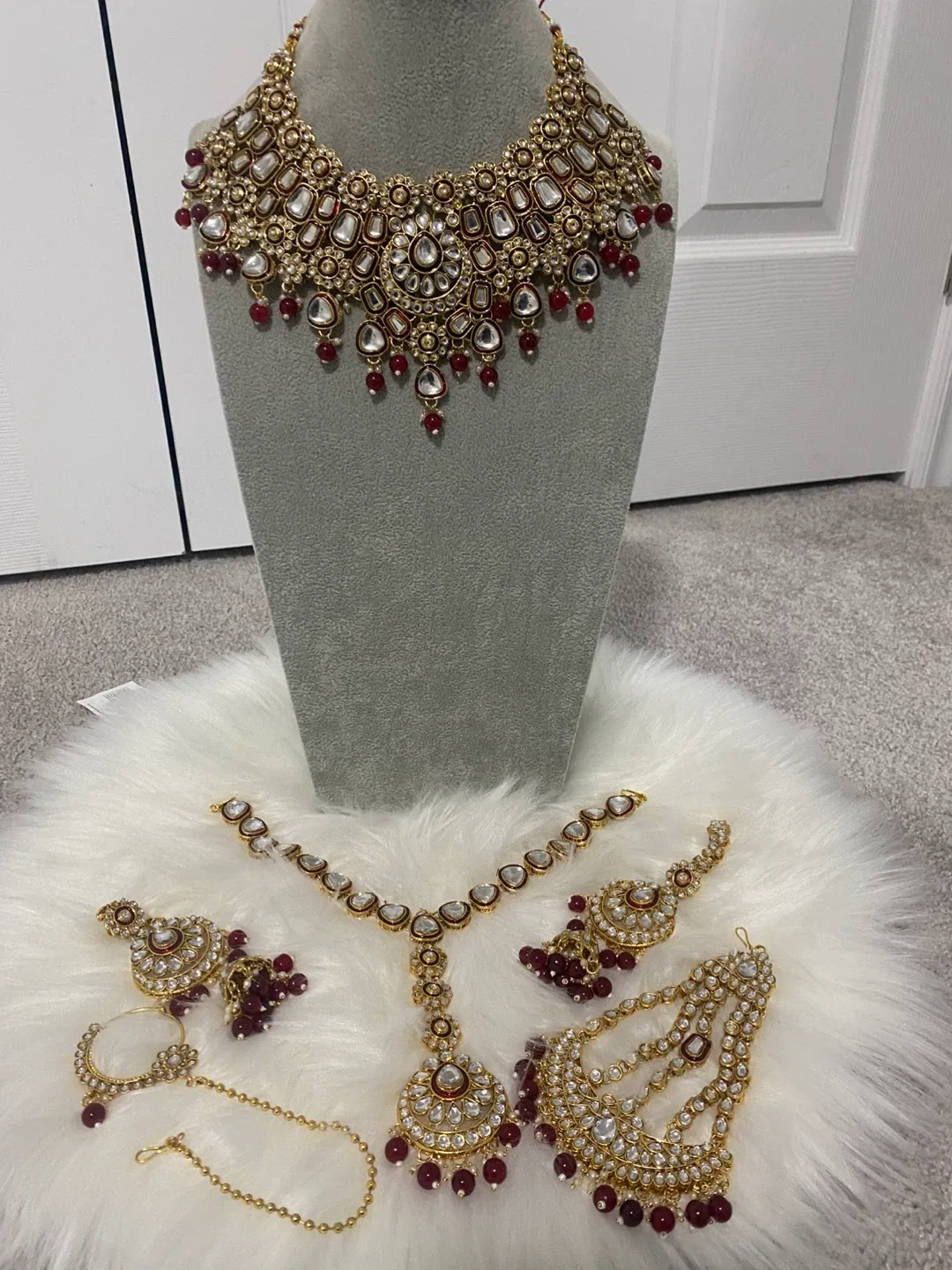 Indian/Pakistani Jewellery Set thumbnail
