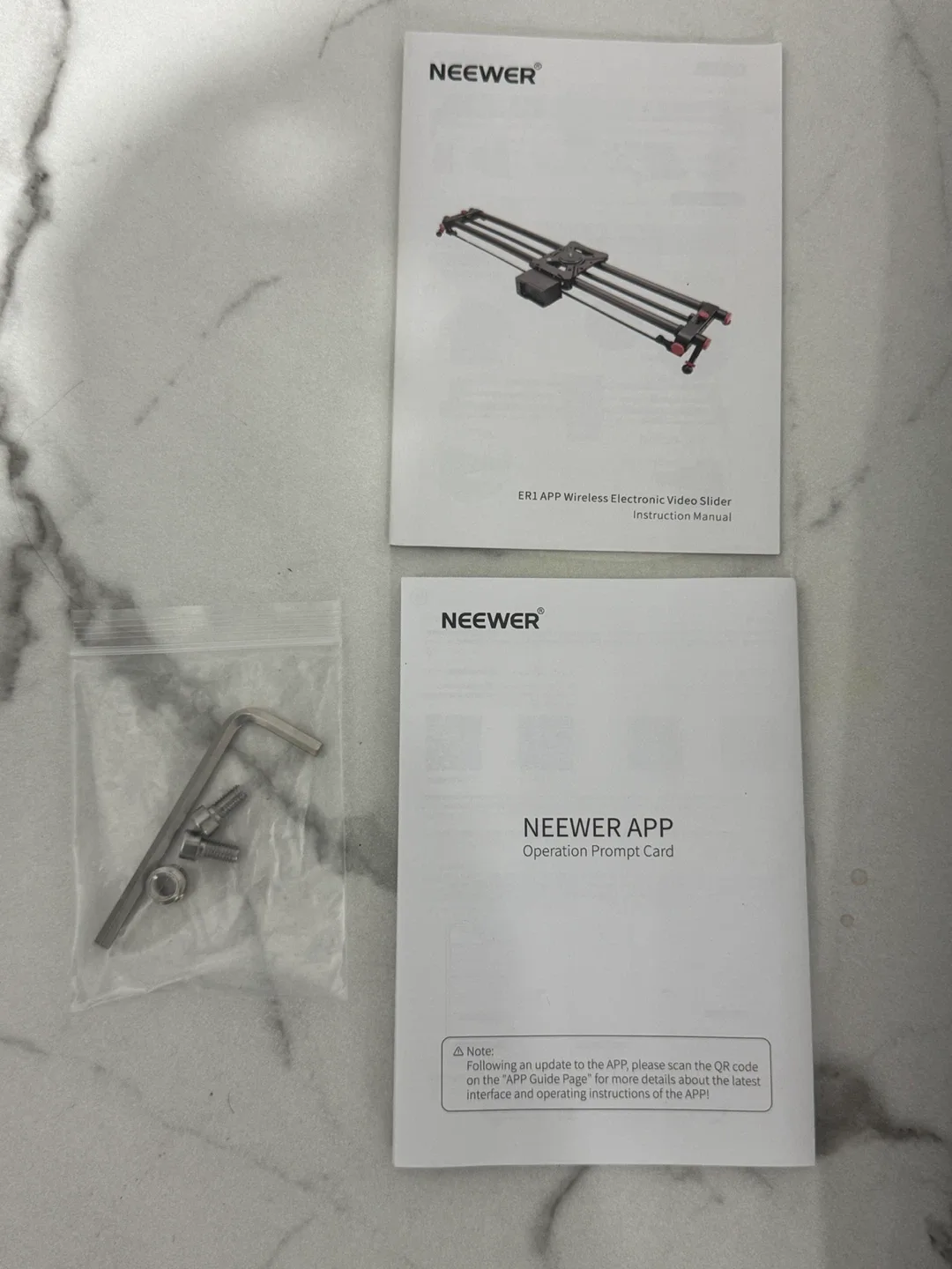 NEEWER 80cm Motorized Camera Slider image indicator(10)