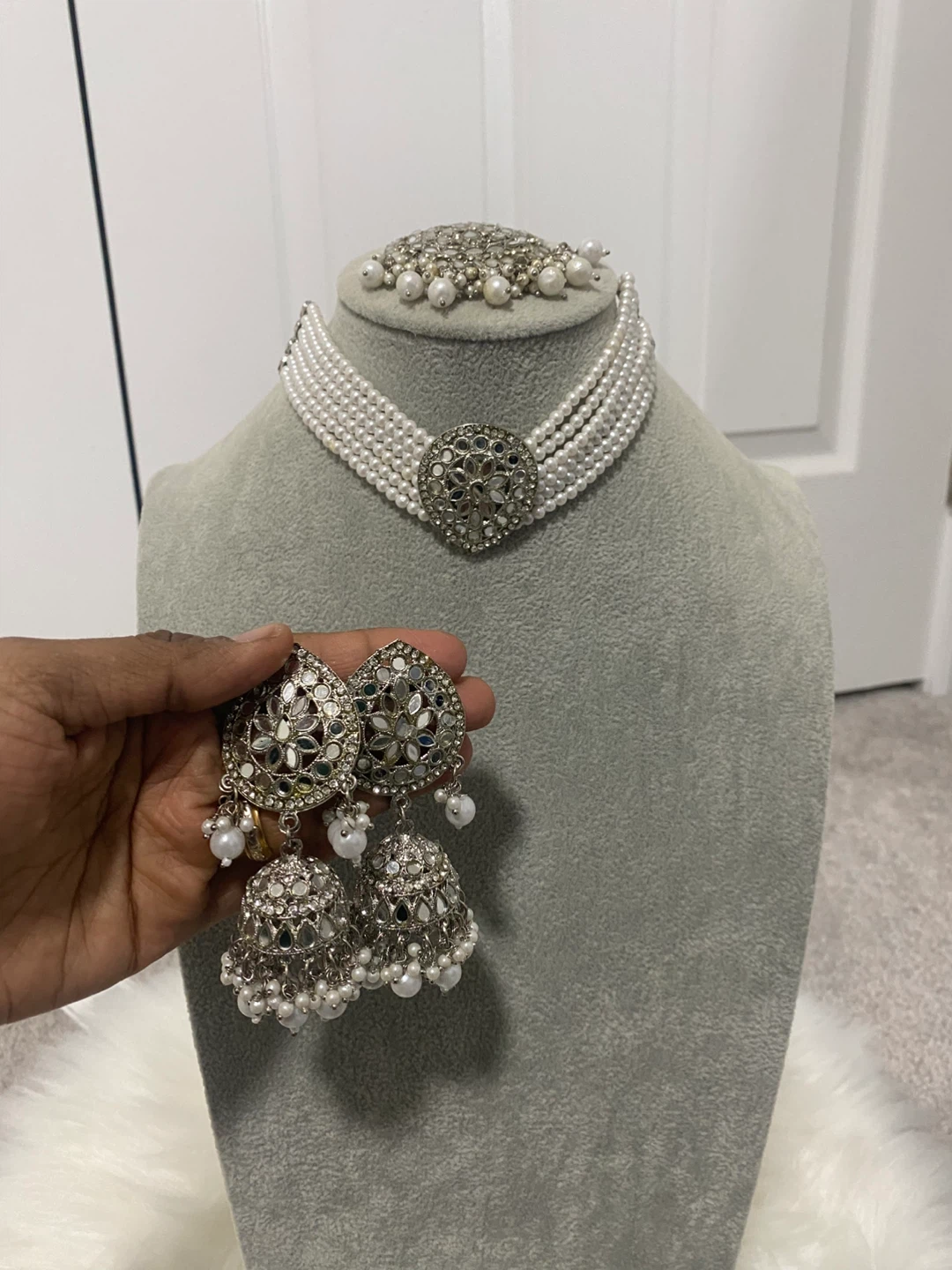 Pearl Choker Necklace & Earring Set - photo 2
