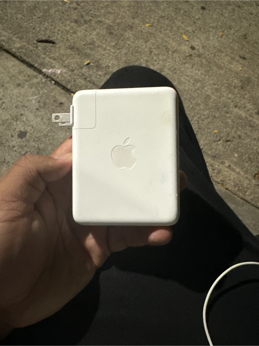 Apple 140W USB-C Power Adapter