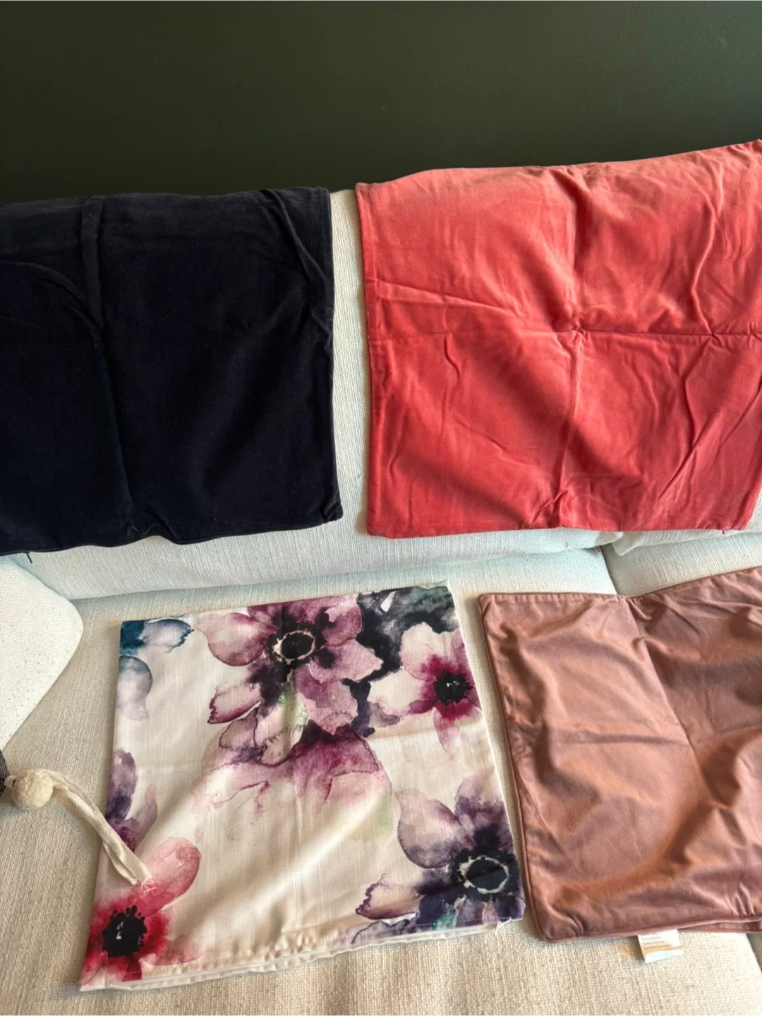 Assorted Throw Pillows image indicator(3)