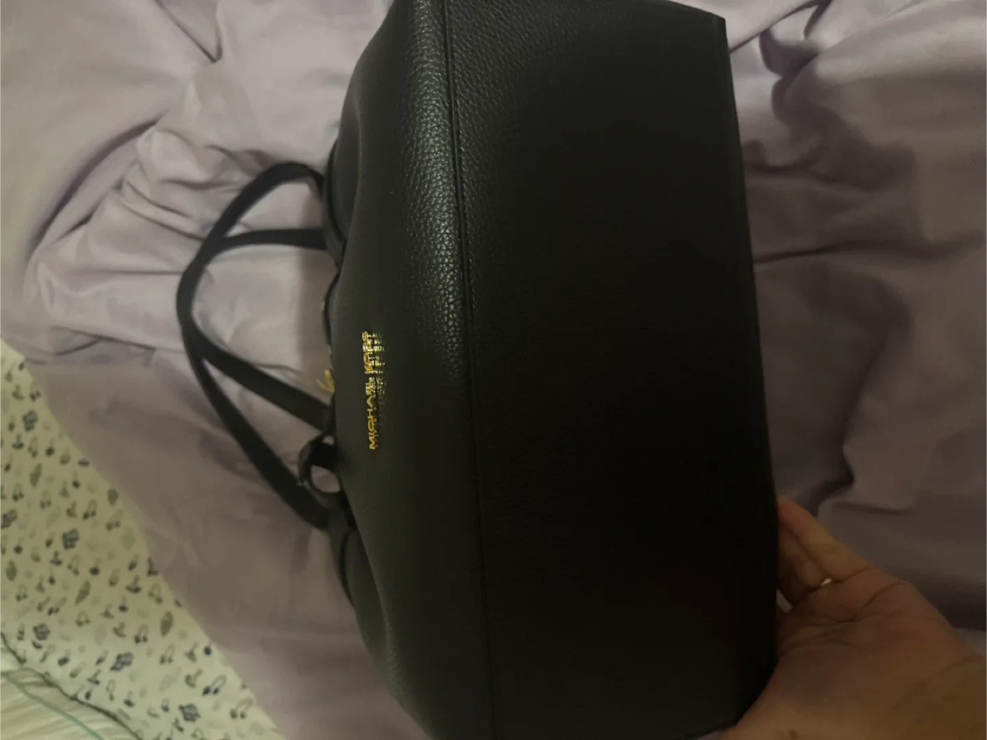 Michael Kors Black Tote Bag image indicator(3)