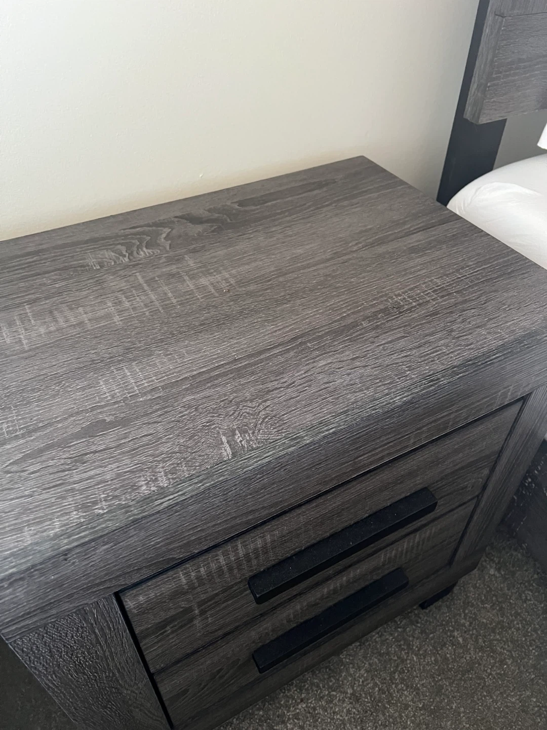 King Size Bedroom Set – Excellent Condition - photo 3