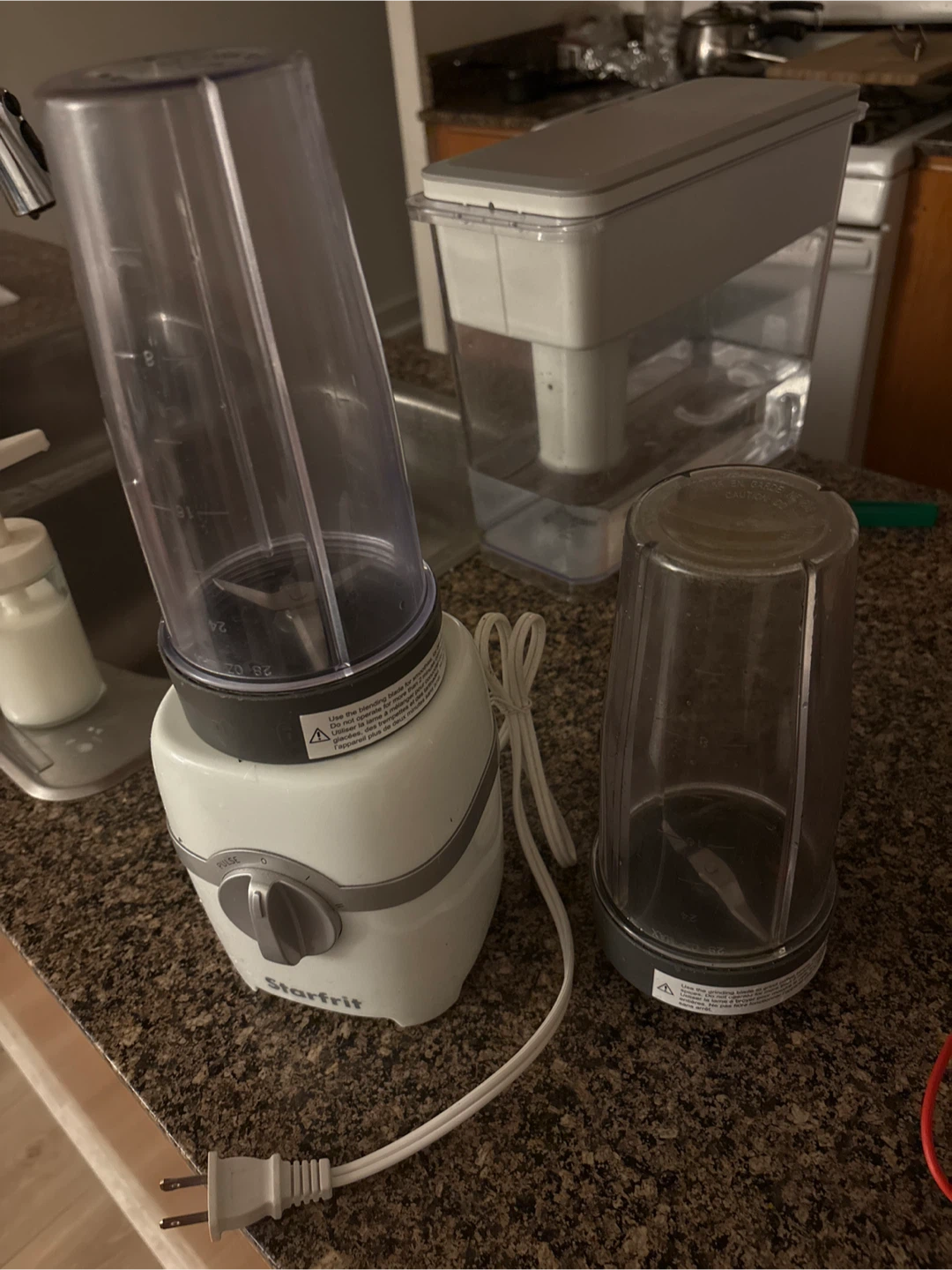Starfrit Personal Blender with 2 Cups