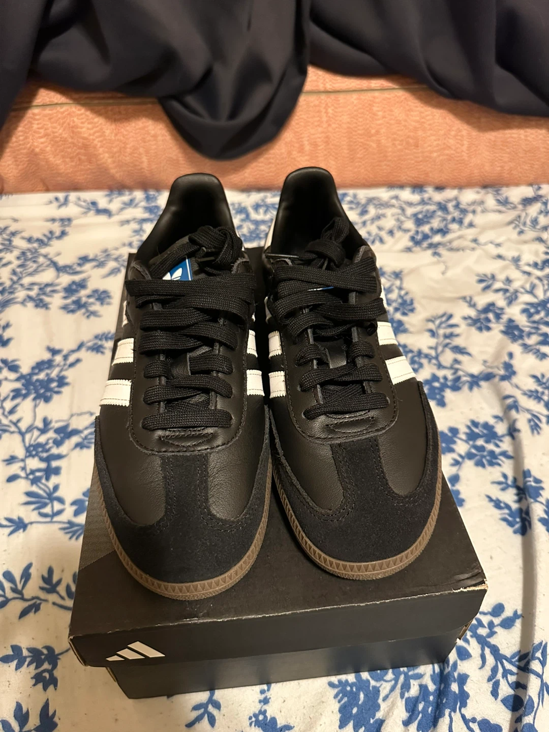Adidas Samba Black Shoes, Size 8 - photo 2