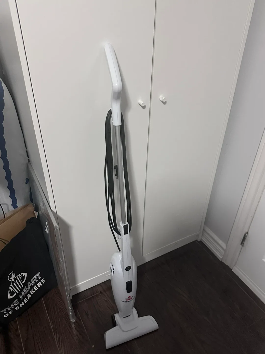Bissell Featherweight Stick Lightweight Bagless Vacuum thumbnail