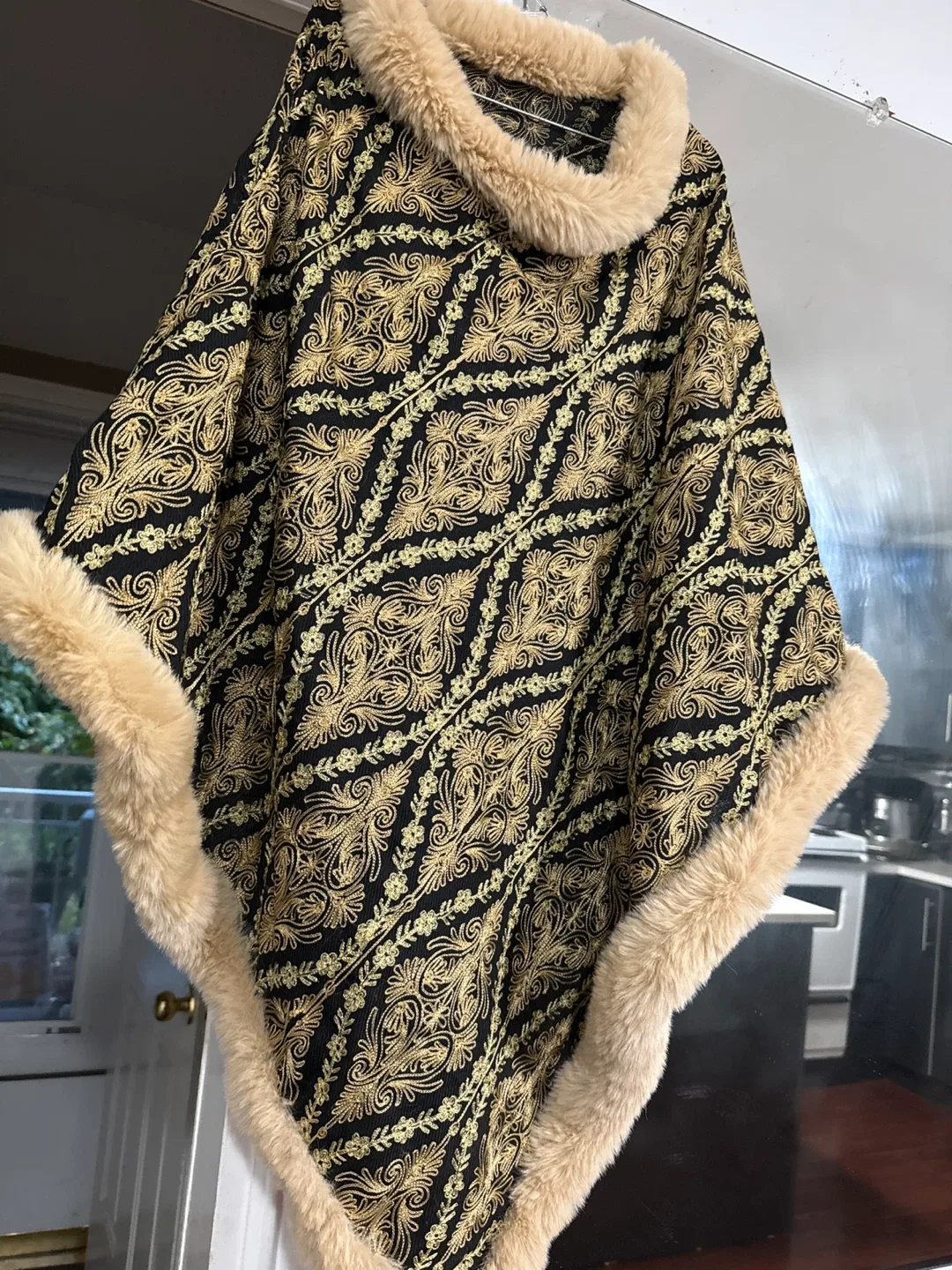 Kashmiri Wool poncho thumbnail