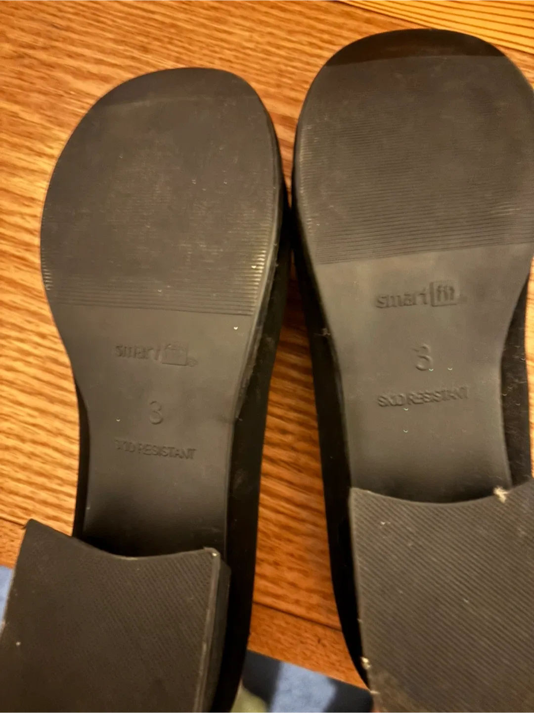 Smartfit Girls Black Dress Shoes Size 3 image indicator(2)