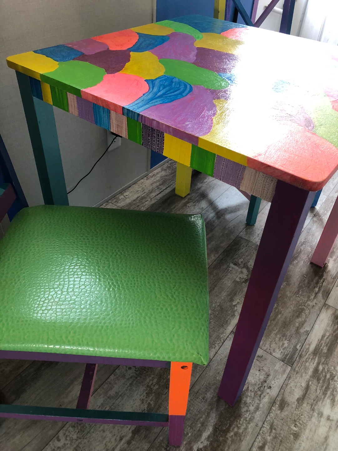 Table & Chair Set - photo 2